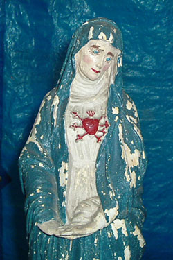 virgin mary statue before